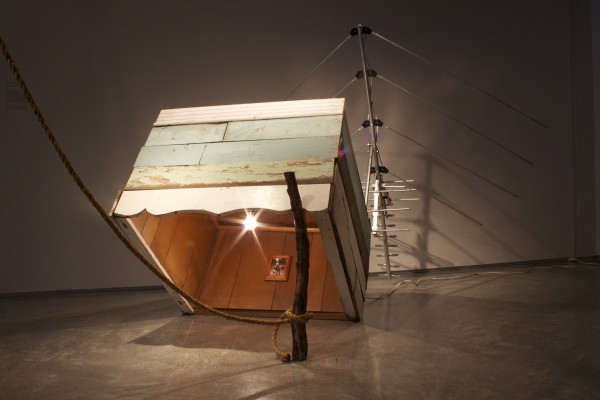 Casey McGuire. "Terrestrial Apparatus Poised for Lights Out." 2010. Courtesy the artist. 